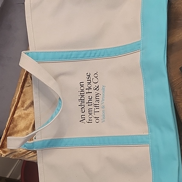 Tiffany&Co large tote bag .... New great gift - Picture 2 of 8